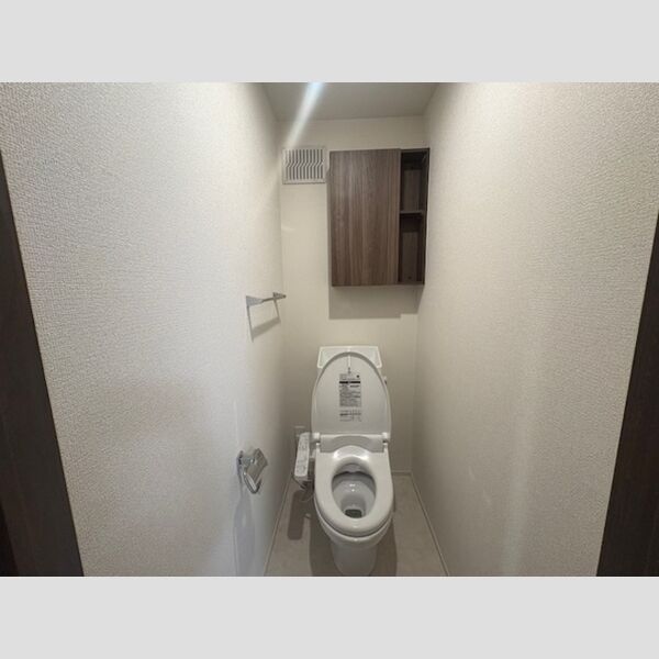 トイレ (温水洗浄暖房便座)