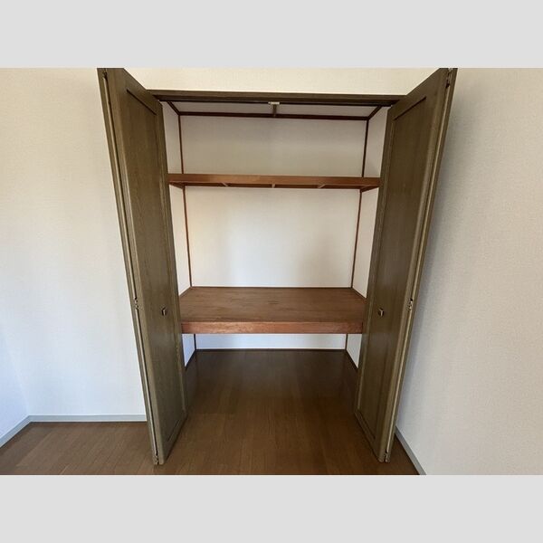 収納 (物入)