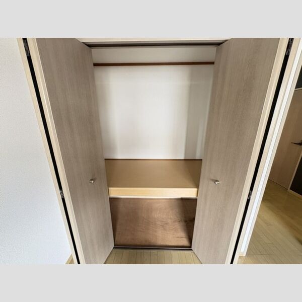 収納 (物入)