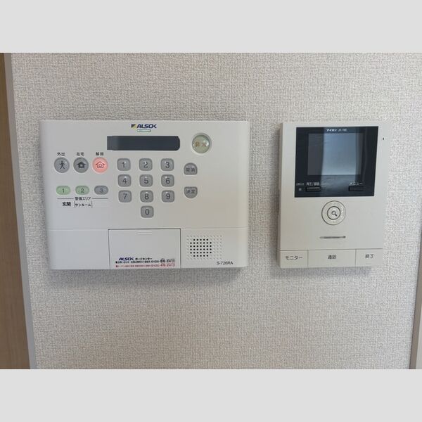 その他設備 (セキュリティー設備)