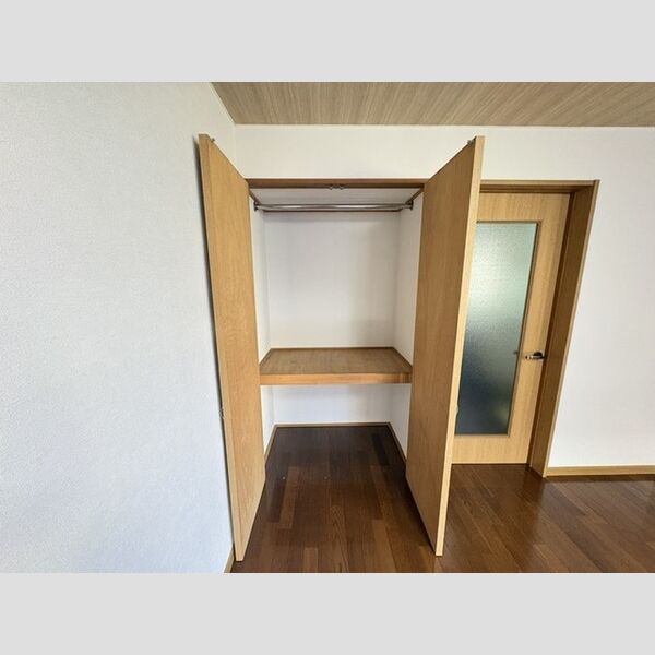 収納 (物入)