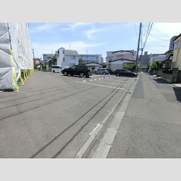 駐車場 (駐車場)