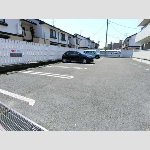 駐車場 (駐車場)