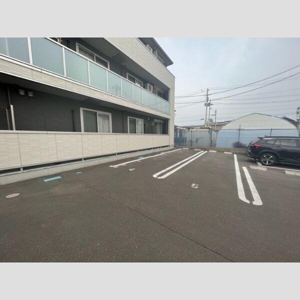 駐車場 (駐車場)