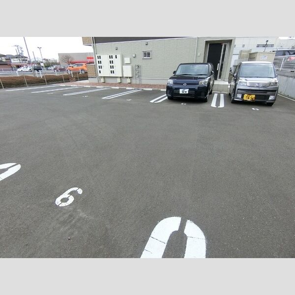 駐車場 (駐車場)
