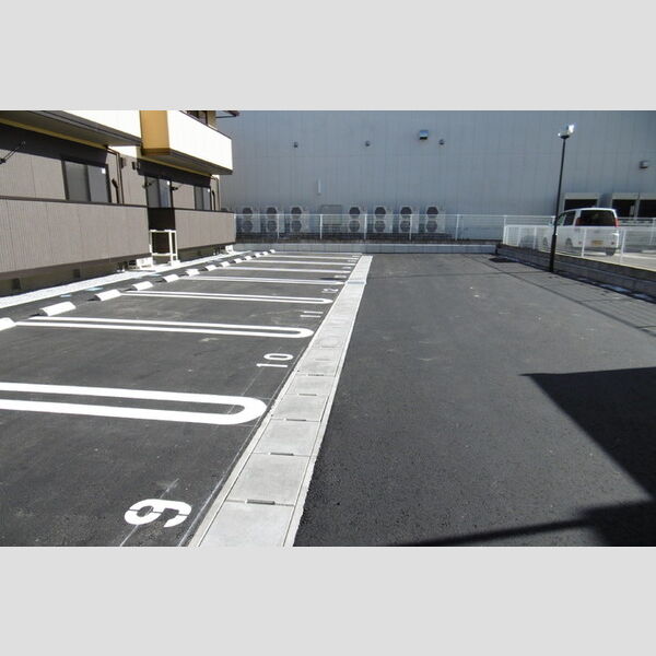 駐車場 (駐車場)