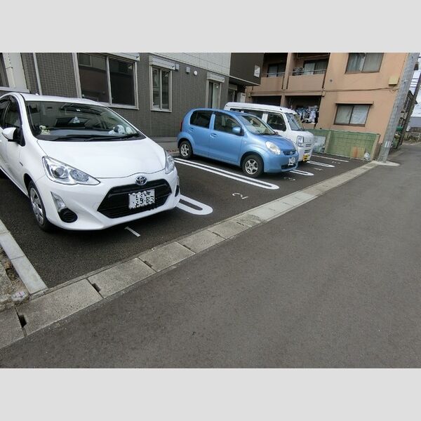 駐車場 (駐車場)