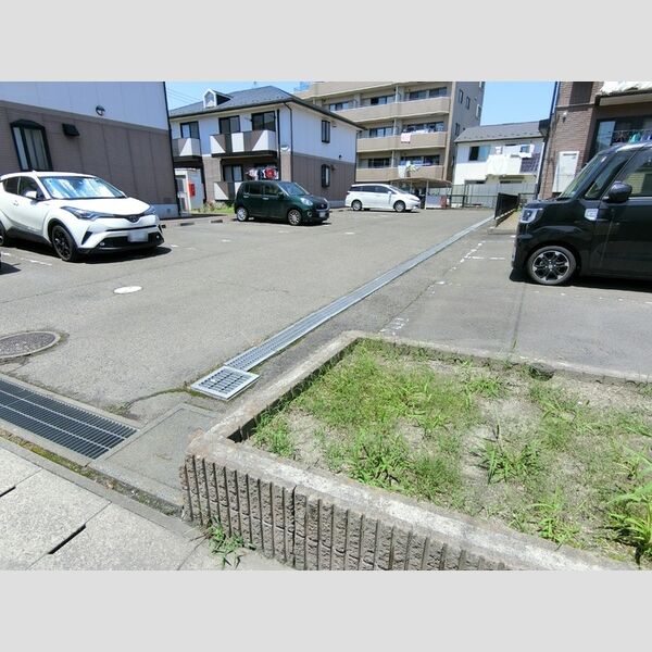 駐車場 (駐車場)