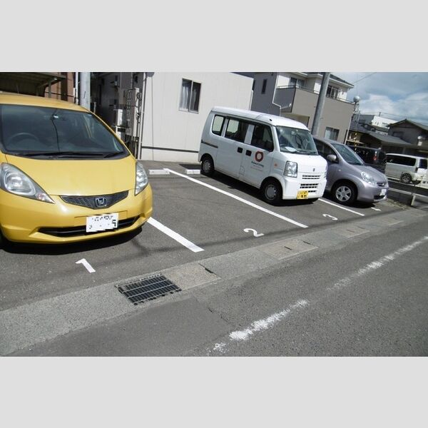 駐車場 (駐車場)