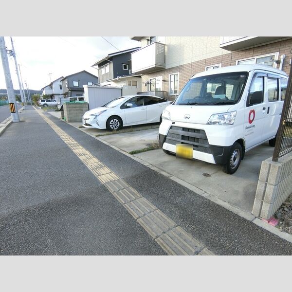 駐車場 (駐車場)