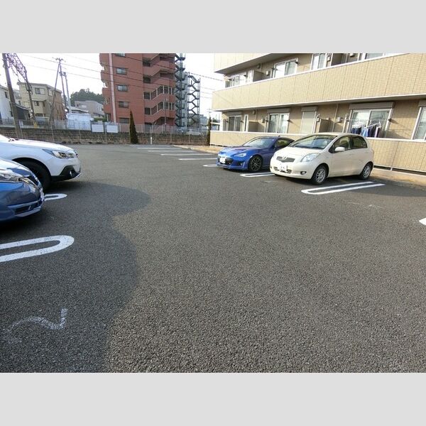 駐車場 (駐車場)