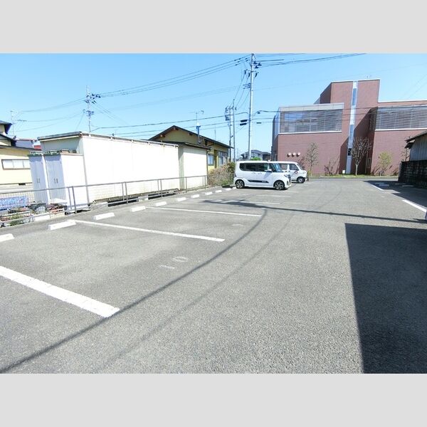 駐車場 (駐車場)