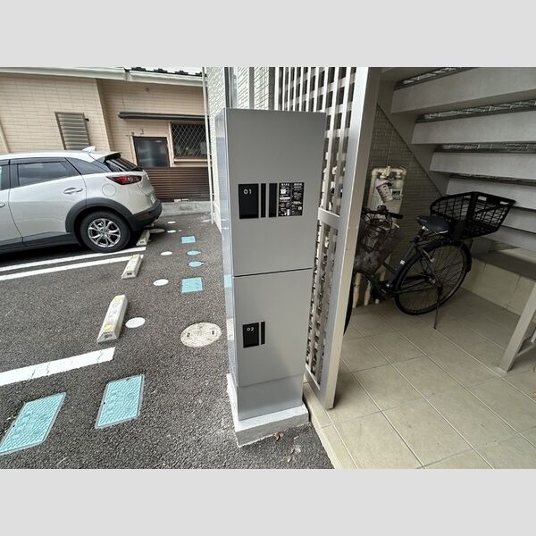 現地周辺 (宅配ボックス)