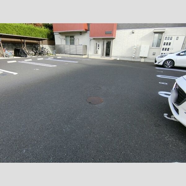 駐車場 (駐車場)