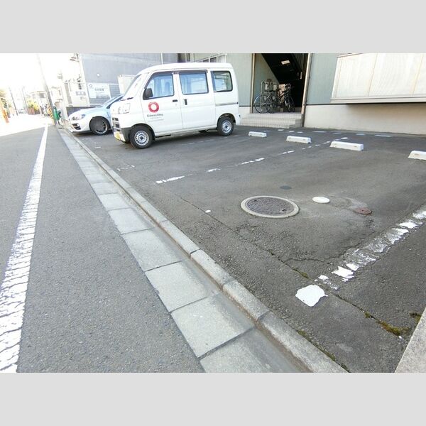 駐車場 (駐車場)
