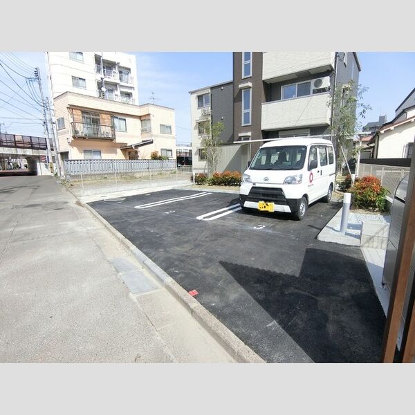 駐車場 (駐車場)