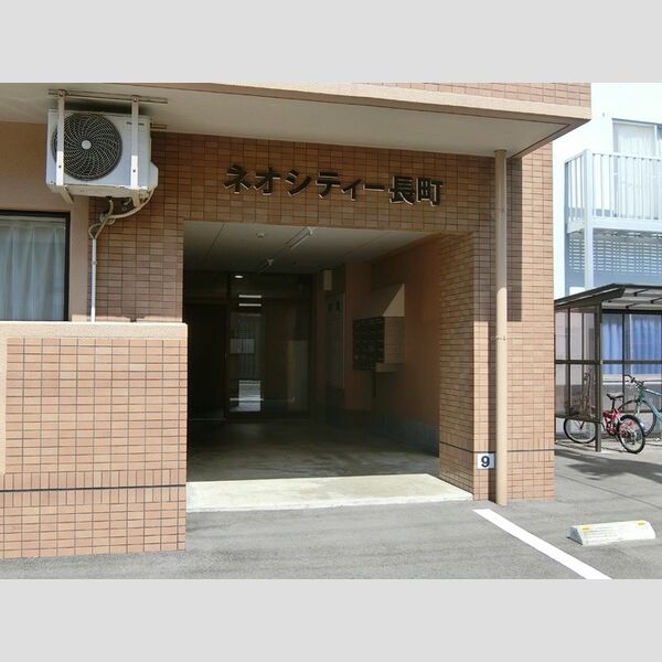 エントランス (エントランス)