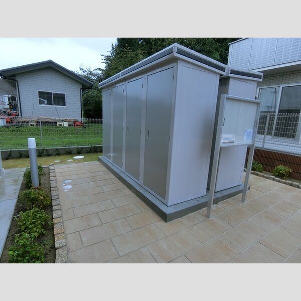 現地周辺 (物置)