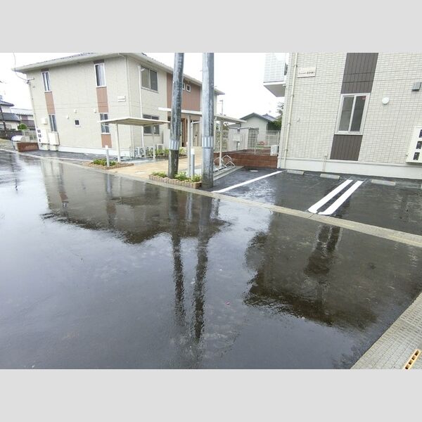 駐車場 (駐車場)