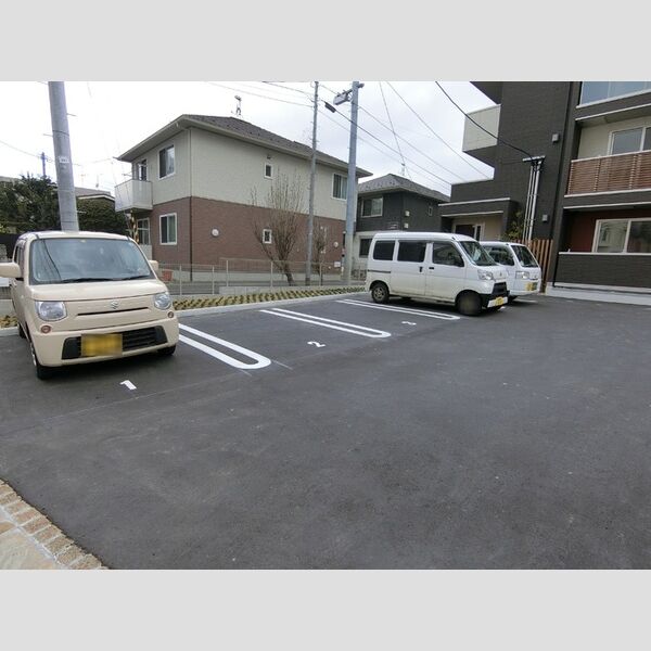 駐車場 (駐車場)
