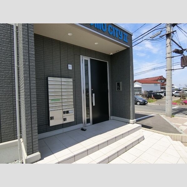 エントランス (エントランス)