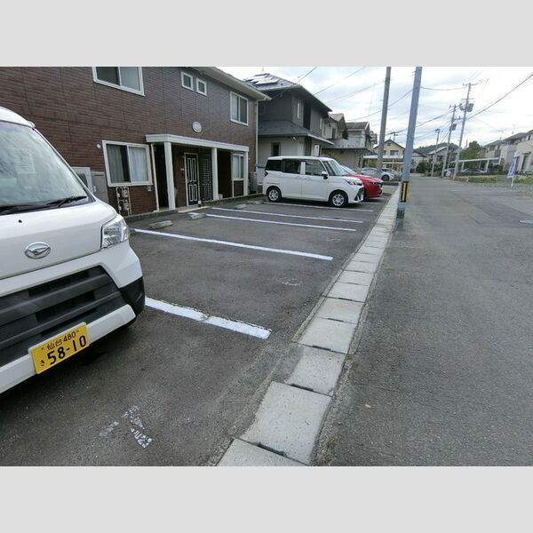 駐車場 (駐車場)