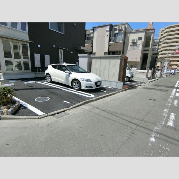 駐車場 (駐車場)