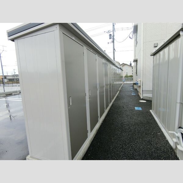 現地周辺 (物置)