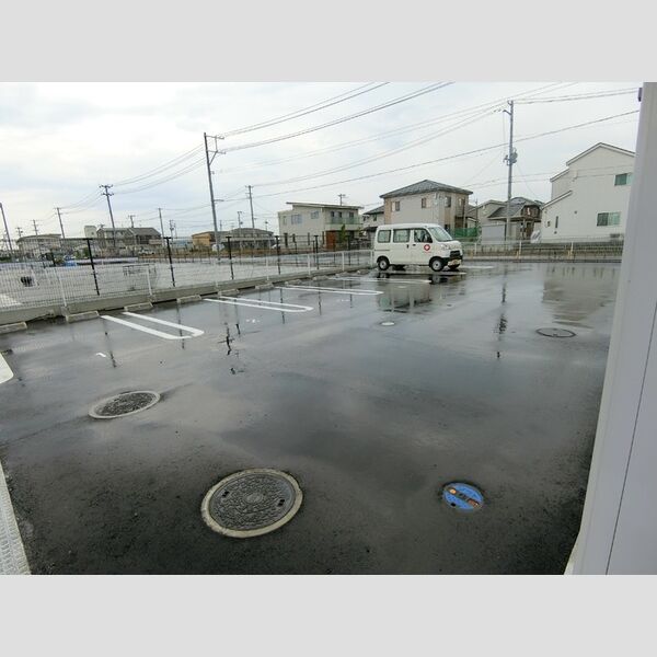 駐車場 (駐車場)