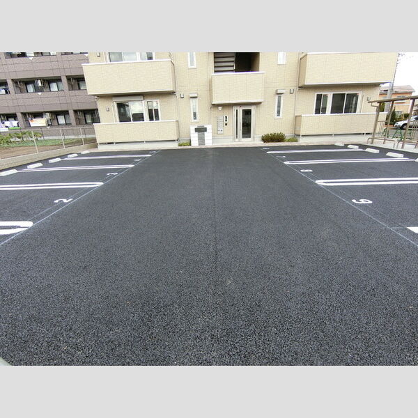 駐車場 (駐車場)