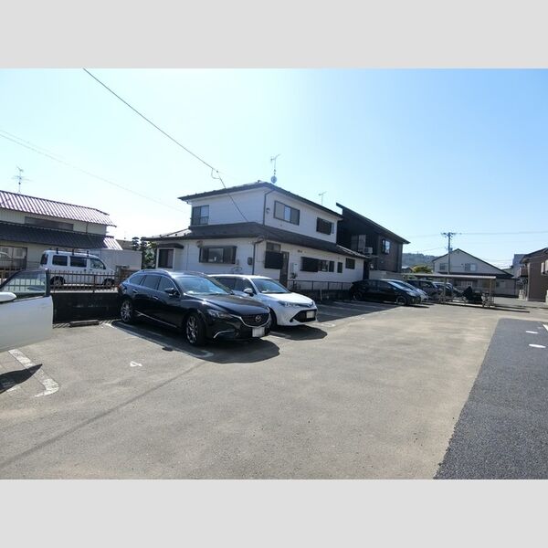 駐車場 (駐車場)