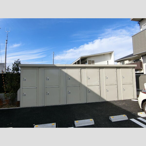 現地周辺 (物置)