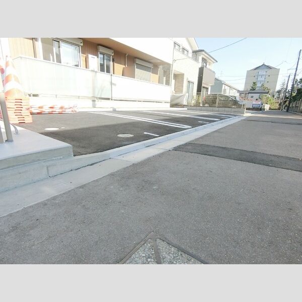 駐車場 (駐車場)