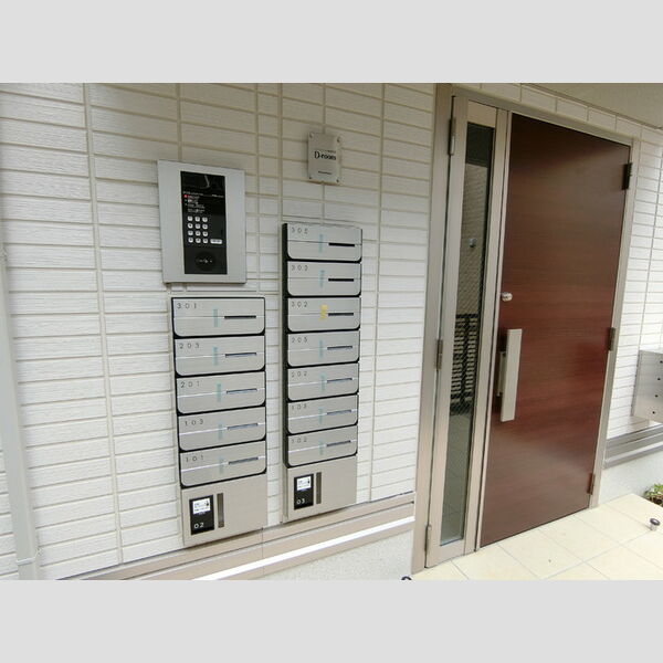 エントランス (エントランス)