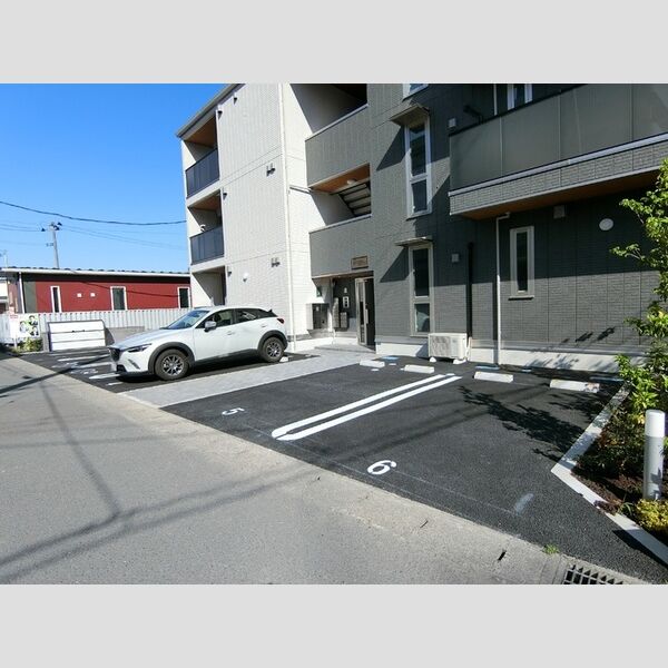 駐車場 (駐車場)