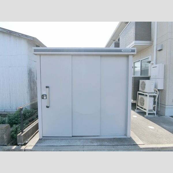 現地周辺 (ゴミ置場)