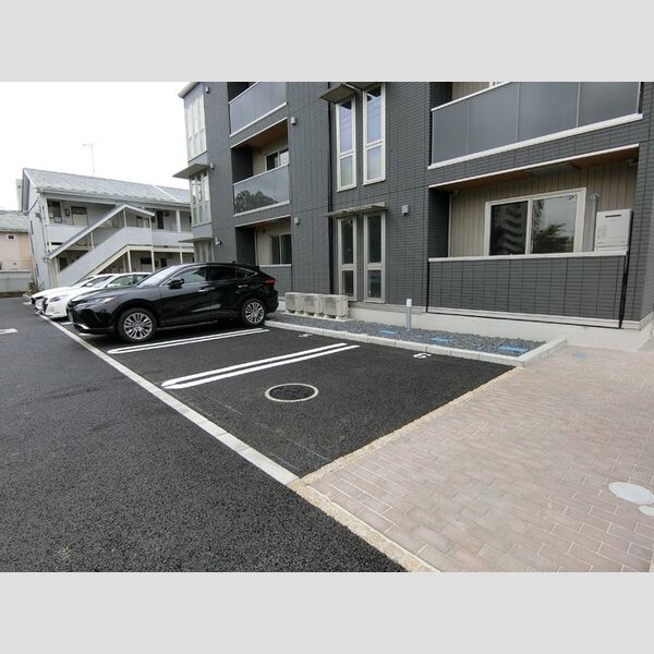 駐車場 (駐車場)