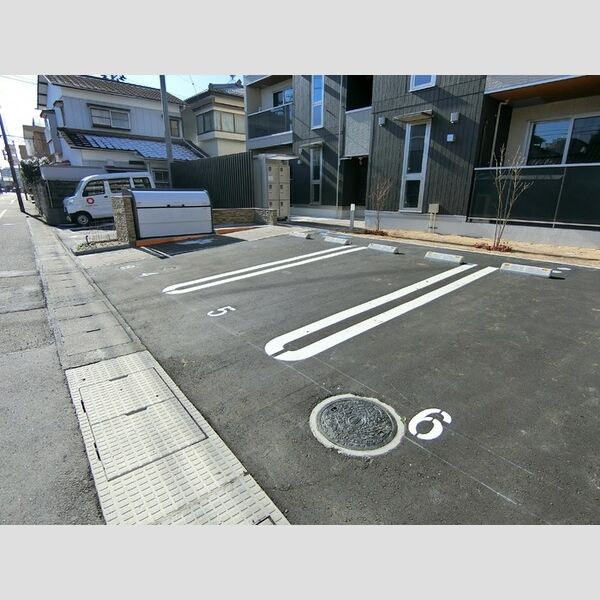 駐車場 (駐車場)