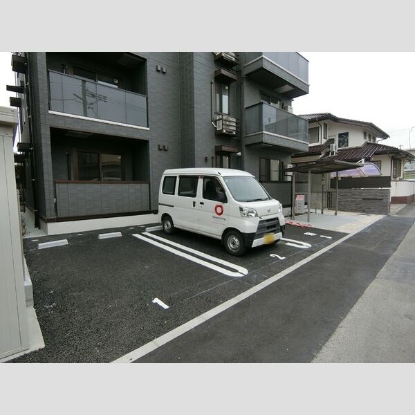 駐車場 (駐車場)