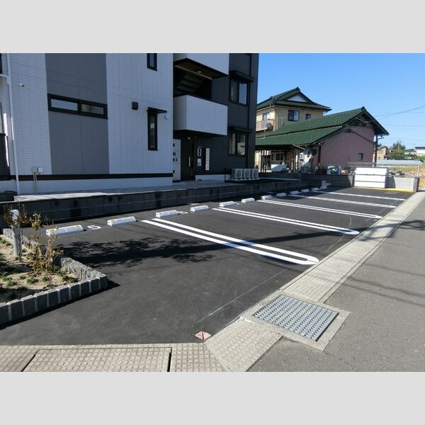 駐車場 (駐車場)