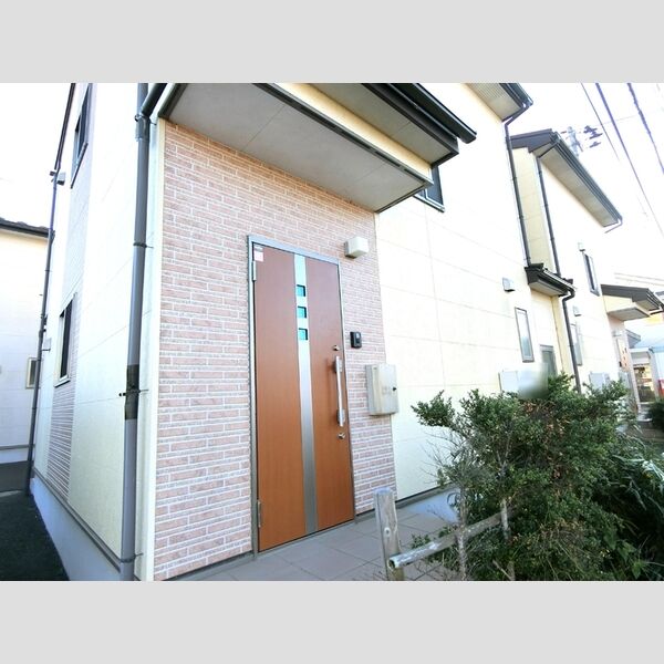 エントランス (エントランス)