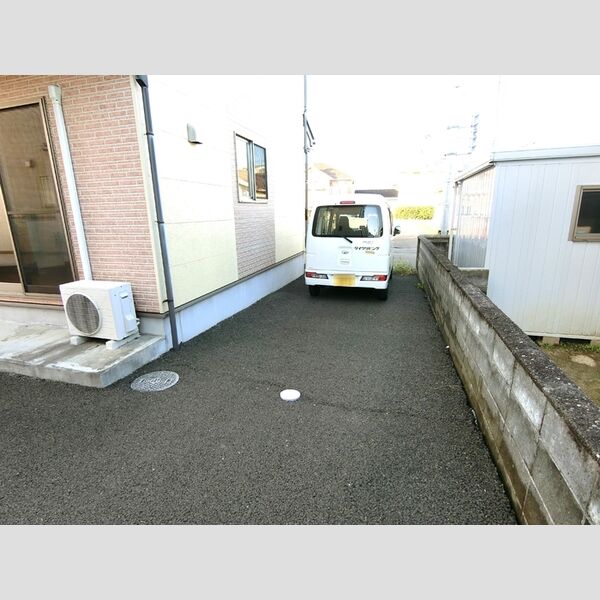 駐車場 (駐車場)