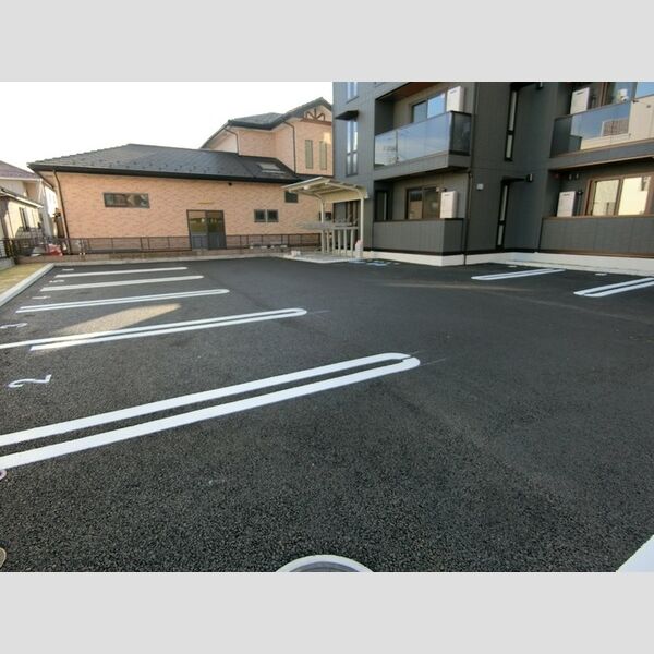 駐車場 (駐車場)