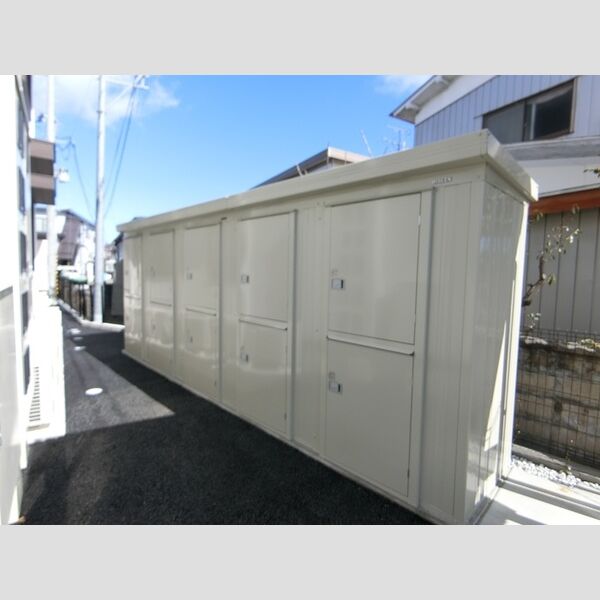 現地周辺 (物置)