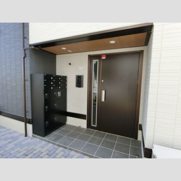 エントランス (エントランス)