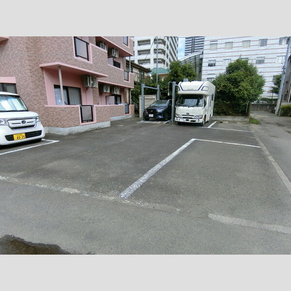 駐車場 (駐車場)