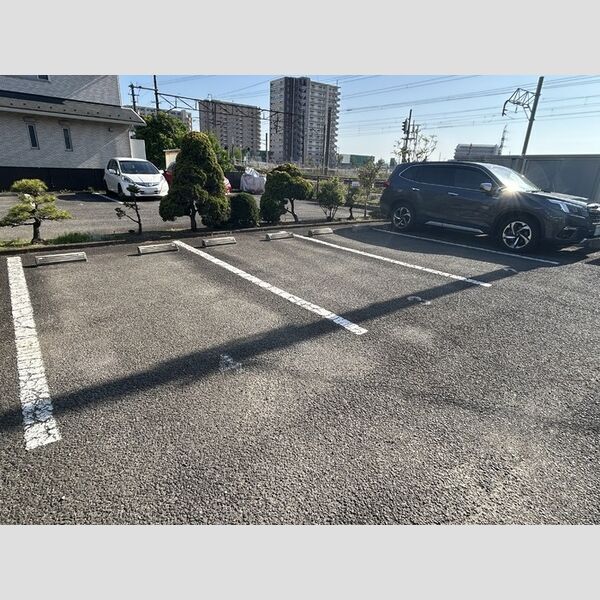 駐車場 (駐車場)