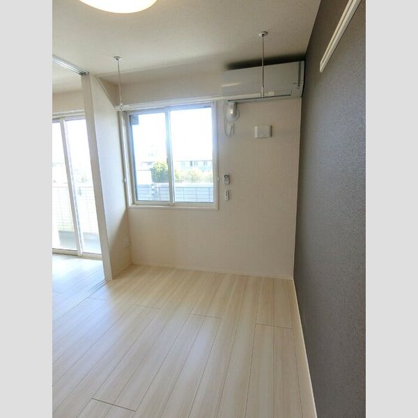 その他 (洋室)