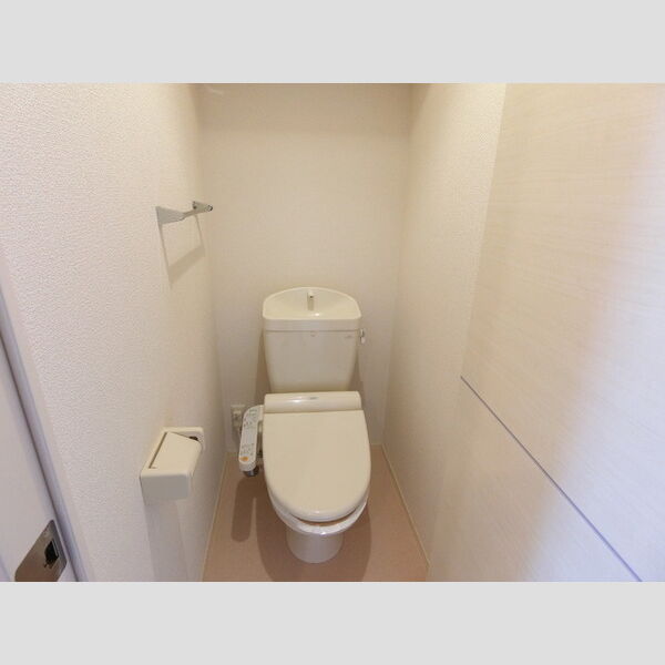 トイレ (トイレ)
