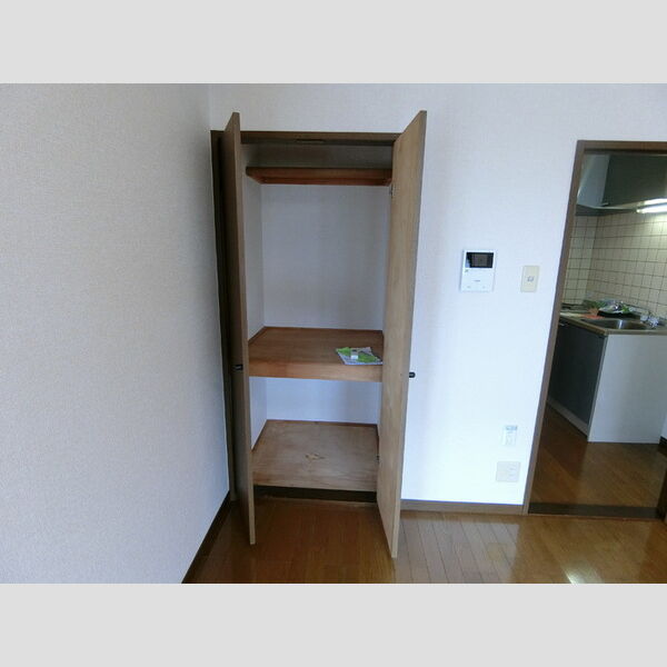 収納 (収納)